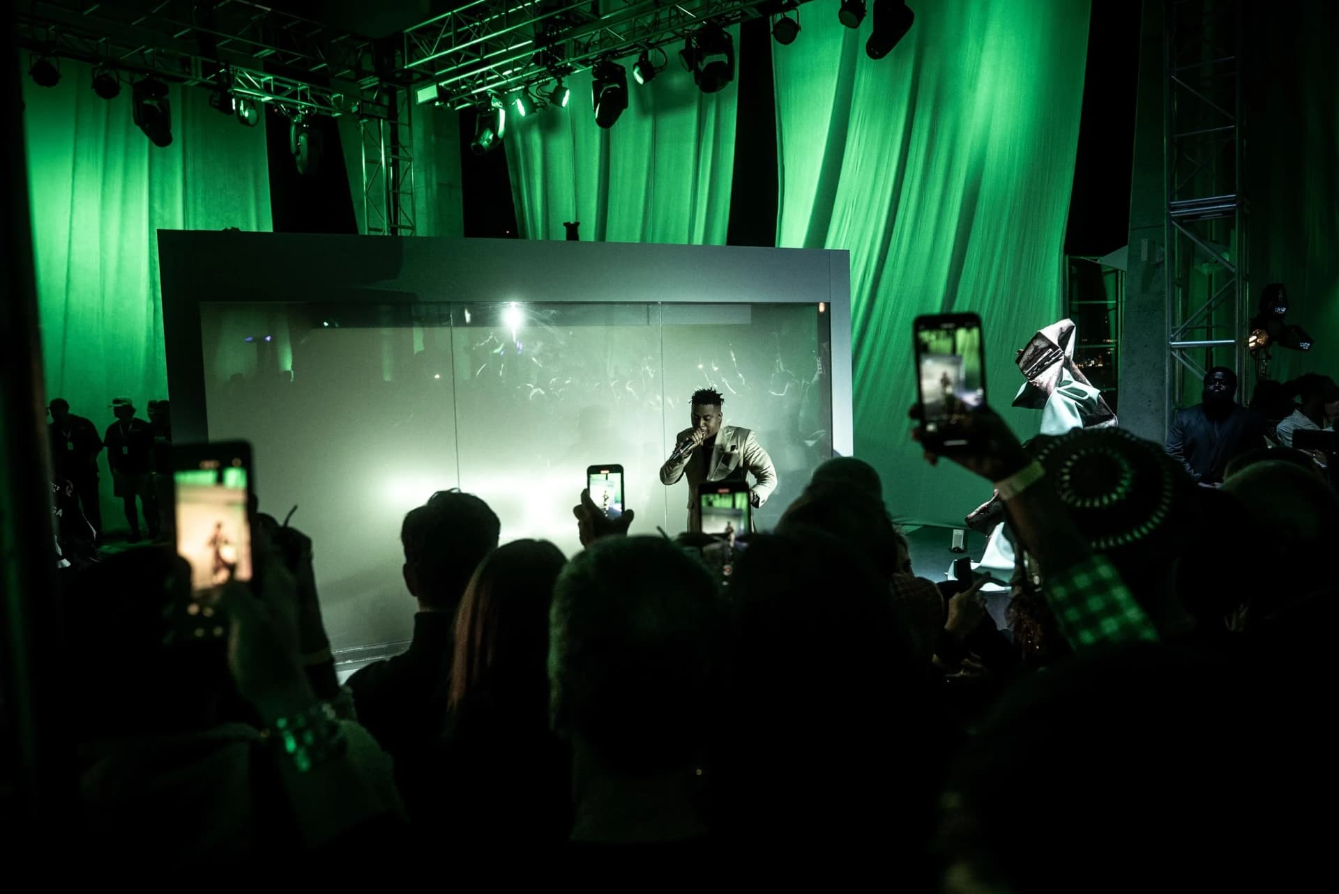 NAS performing at BMW Art Basel