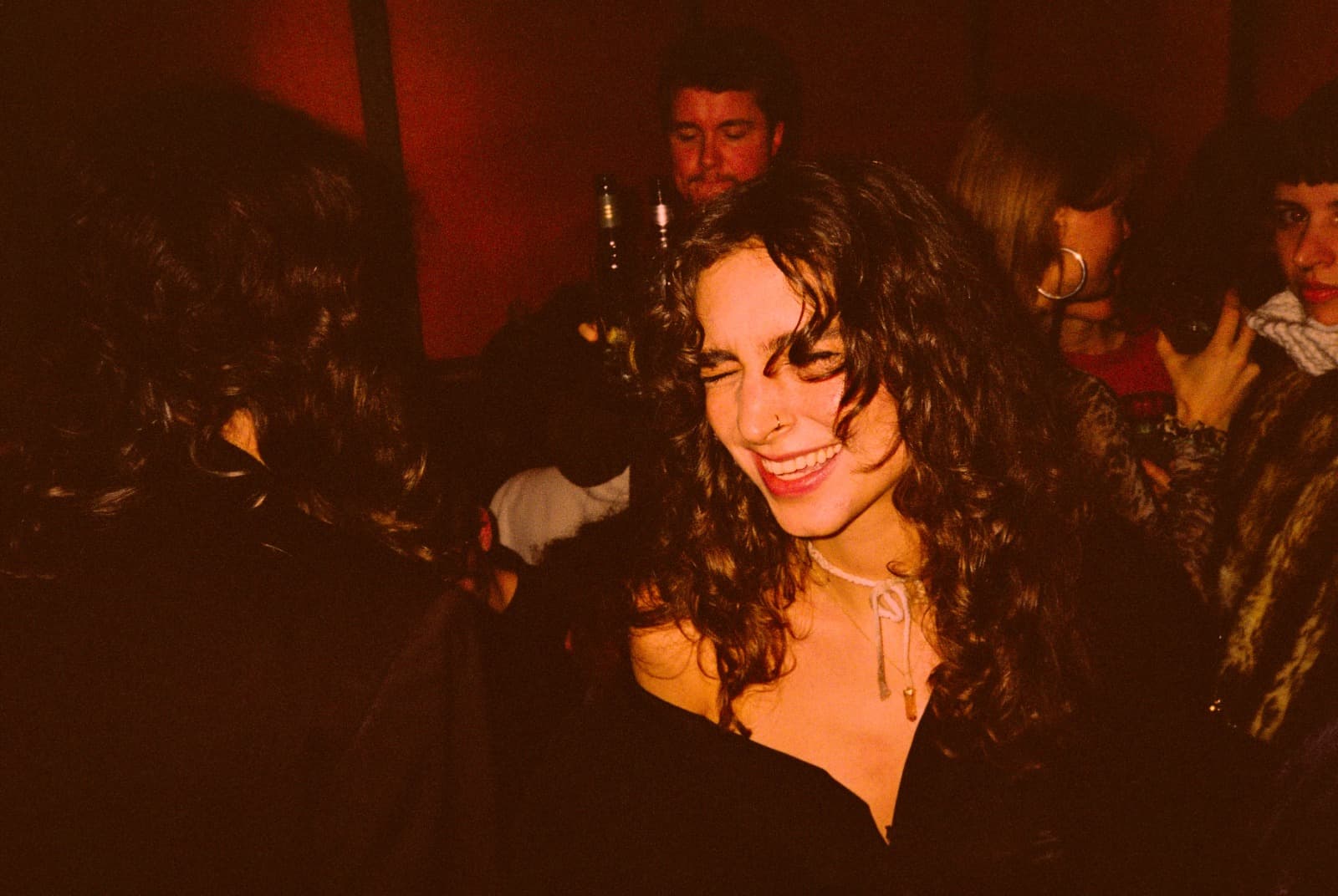 Honey Lou atmosphere